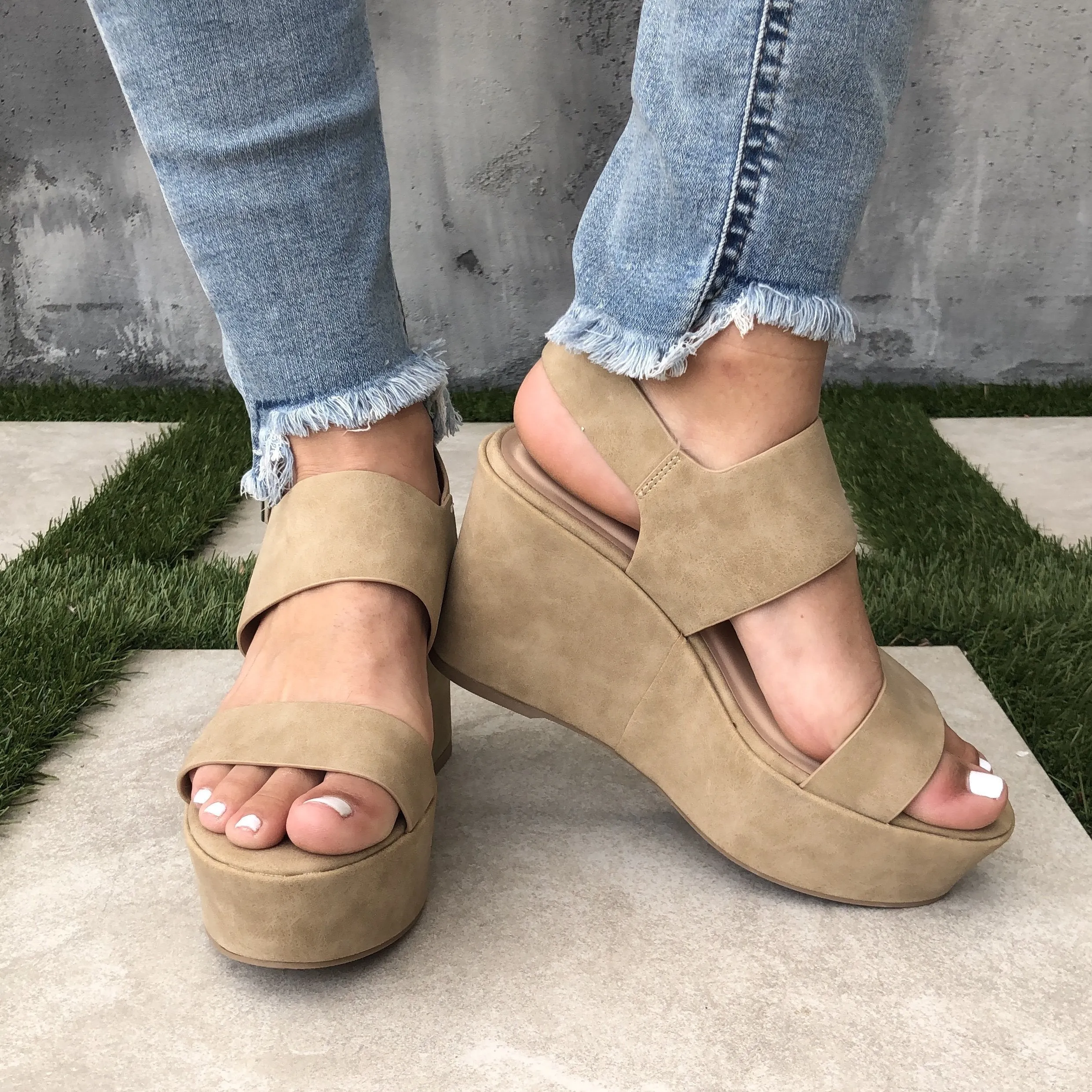 My Girl Platform Open Toe Wedges In Mocha