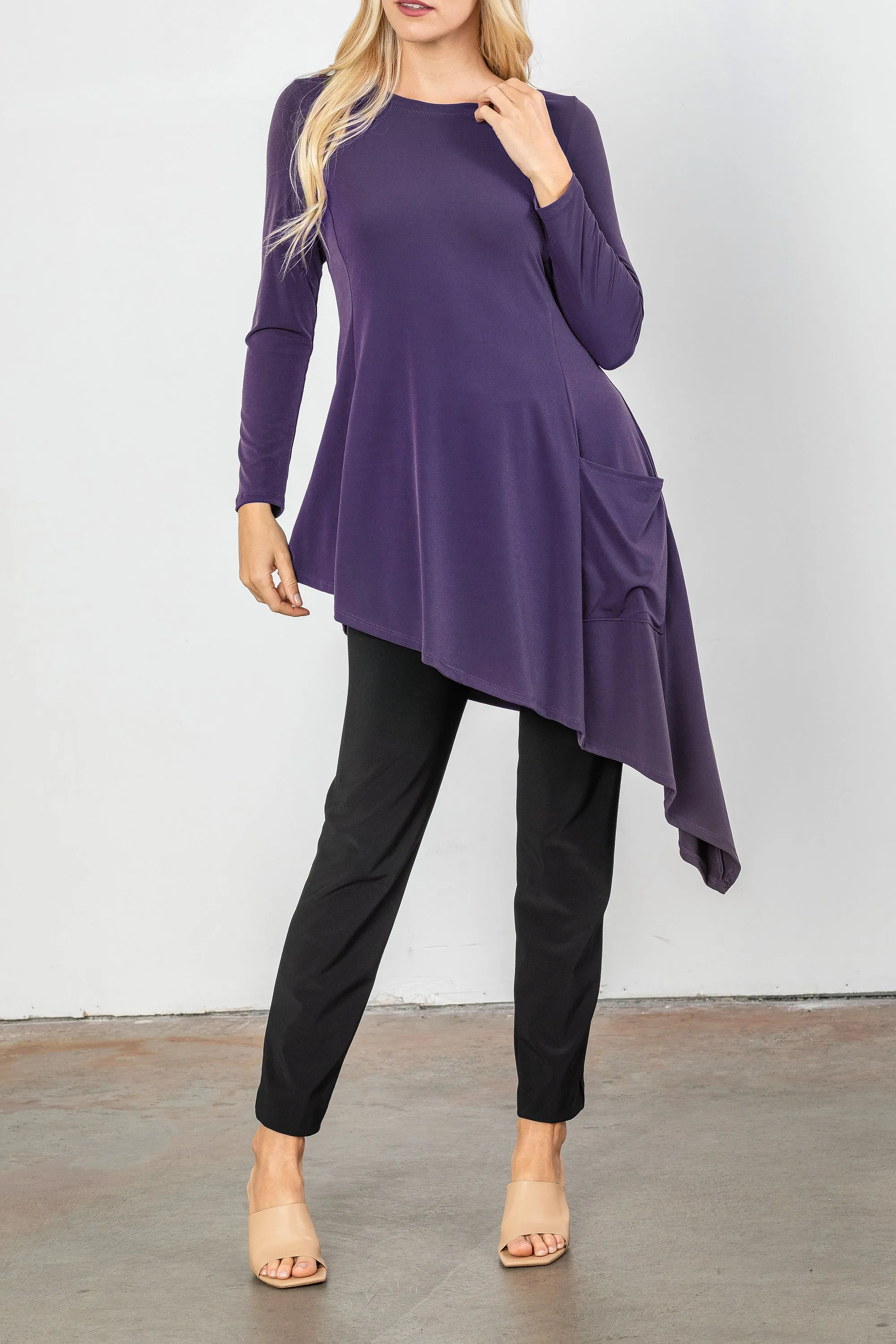 Plus Size Soft Knit Side Pocket Asymmetrical Hem Tunic